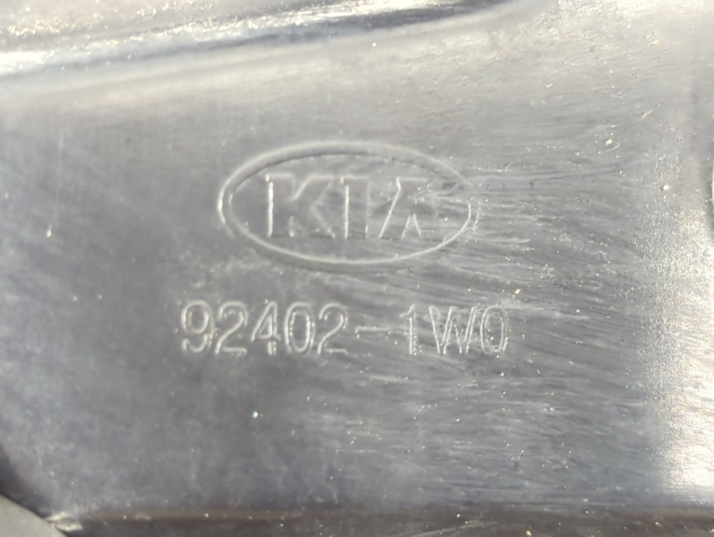 2012-2017 Kia Rio Tail Light Assembly Passenger Right OEM P/N:92402-1W0 Fits Fits 2012 2013 2014 2015 2016 2017 OEM Used Aut