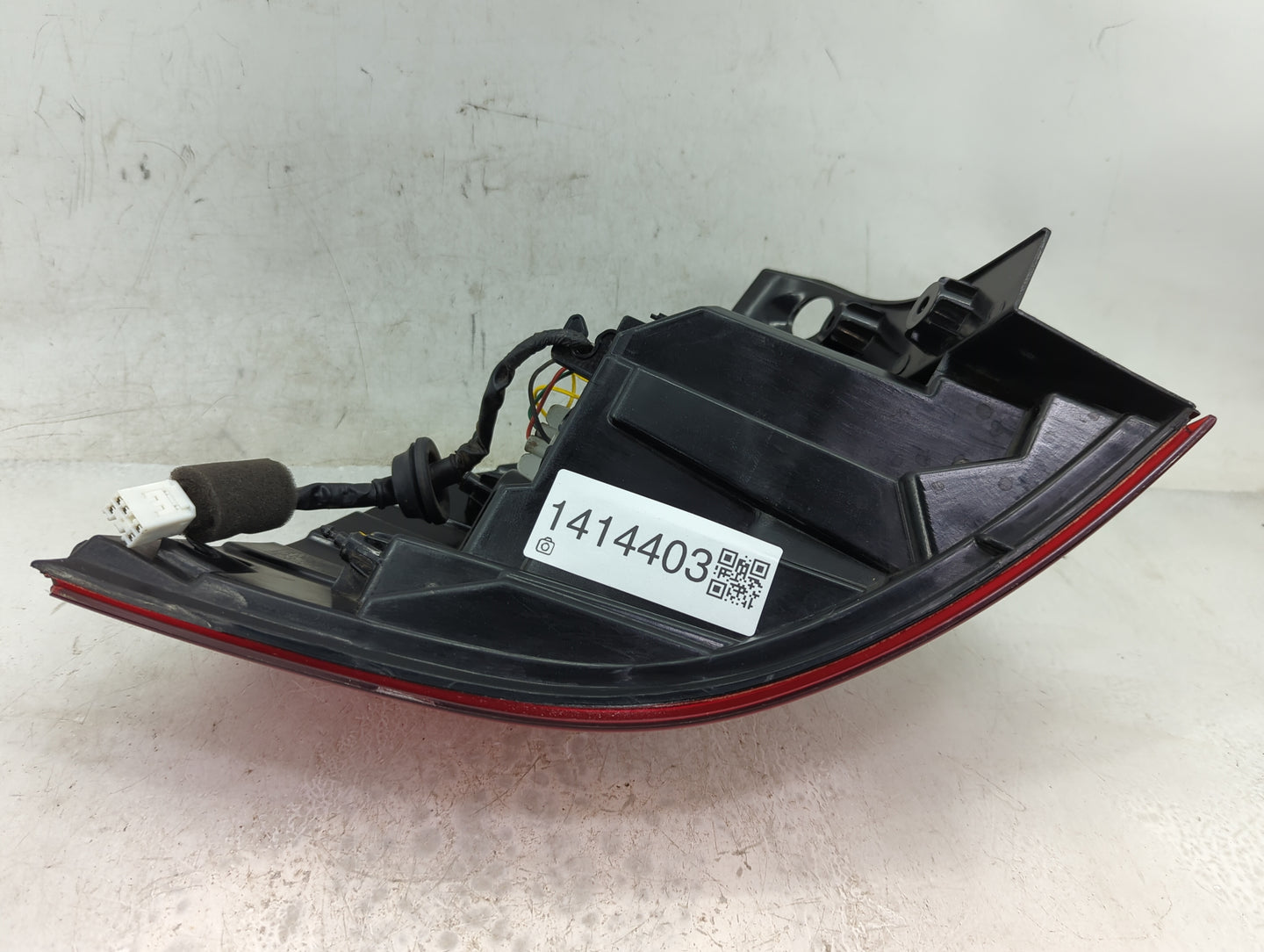 2012-2017 Kia Rio Tail Light Assembly Passenger Right OEM P/N:92402-1W2R Fits Fits 2012 2013 2014 2015 2016 2017 OEM Used Au