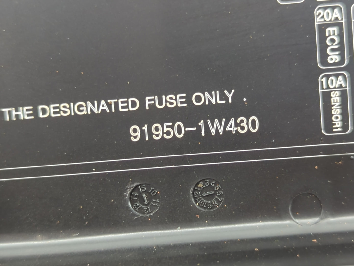 2012-2015 Kia Rio Fusebox Fuse Box Panel Relay Module P/N:91950-1W350 91950-1W360, 91950-1W430 Fits Fits 2012 2013 2014 2015