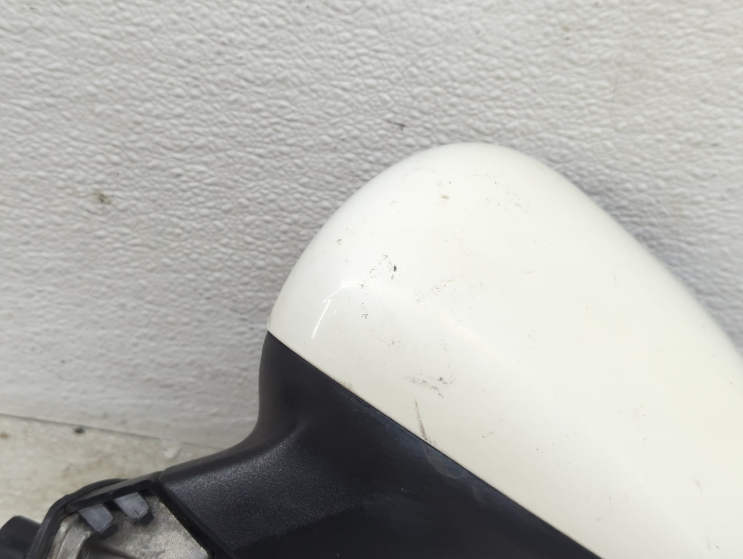 2012-2014 Kia Rio Driver Side View Mirror - Left Door Mirror OEM Used - Oemusedautoparts1.com