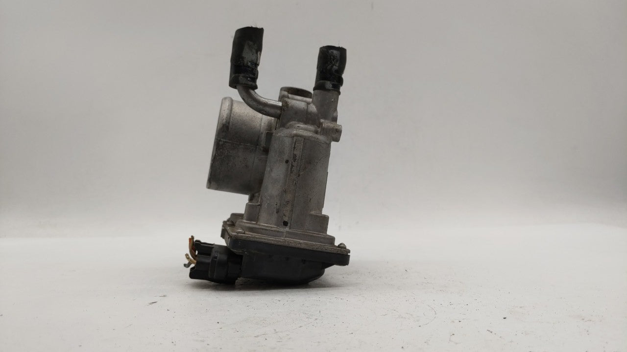 2012-2019 Kia Rio Throttle Body P/N:5302-1S02 35100-2B300 Fits Fits 2012 2013 2014 2015 2016 2017 2018 2019 OEM Used Auto Pa