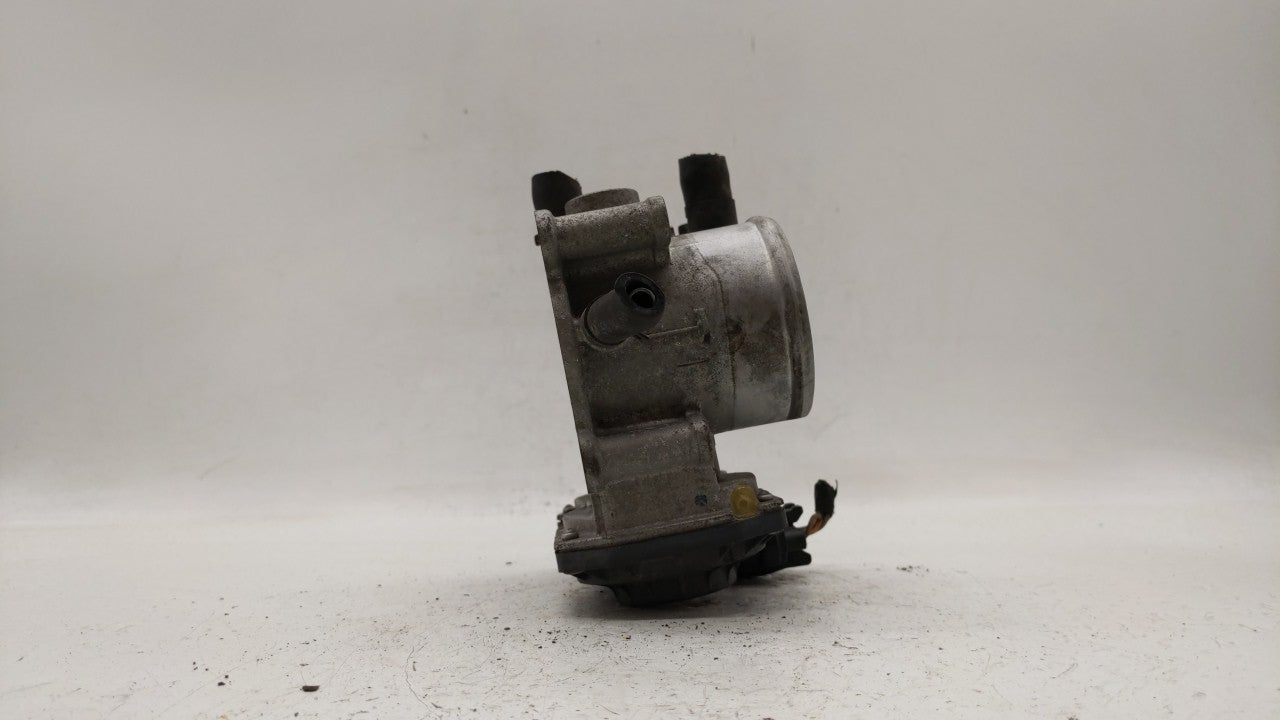 2012-2019 Kia Rio Throttle Body P/N:5302-1S02 35100-2B300 Fits Fits 2012 2013 2014 2015 2016 2017 2018 2019 OEM Used Auto Pa