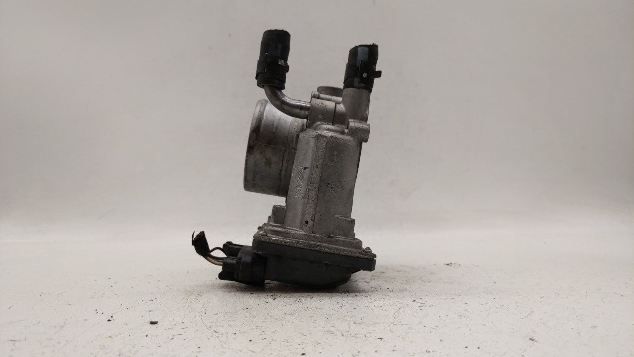 2012-2019 Kia Rio Throttle Body P/N:5302-1S02 35100-2B300 Fits Fits 2012 2013 2014 2015 2016 2017 2018 2019 OEM Used Auto Pa