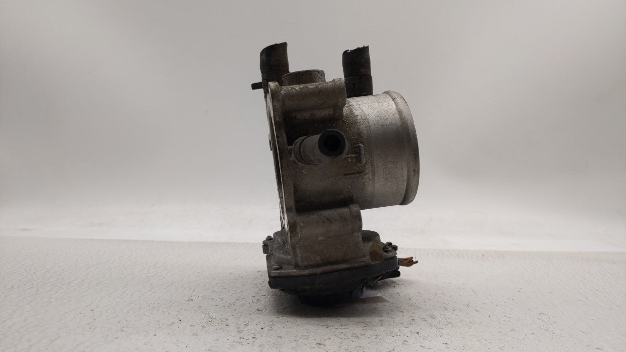 2012-2019 Kia Rio Throttle Body P/N:5302-1S02 35100-2B300 Fits Fits 2012 2013 2014 2015 2016 2017 2018 2019 OEM Used Auto Pa