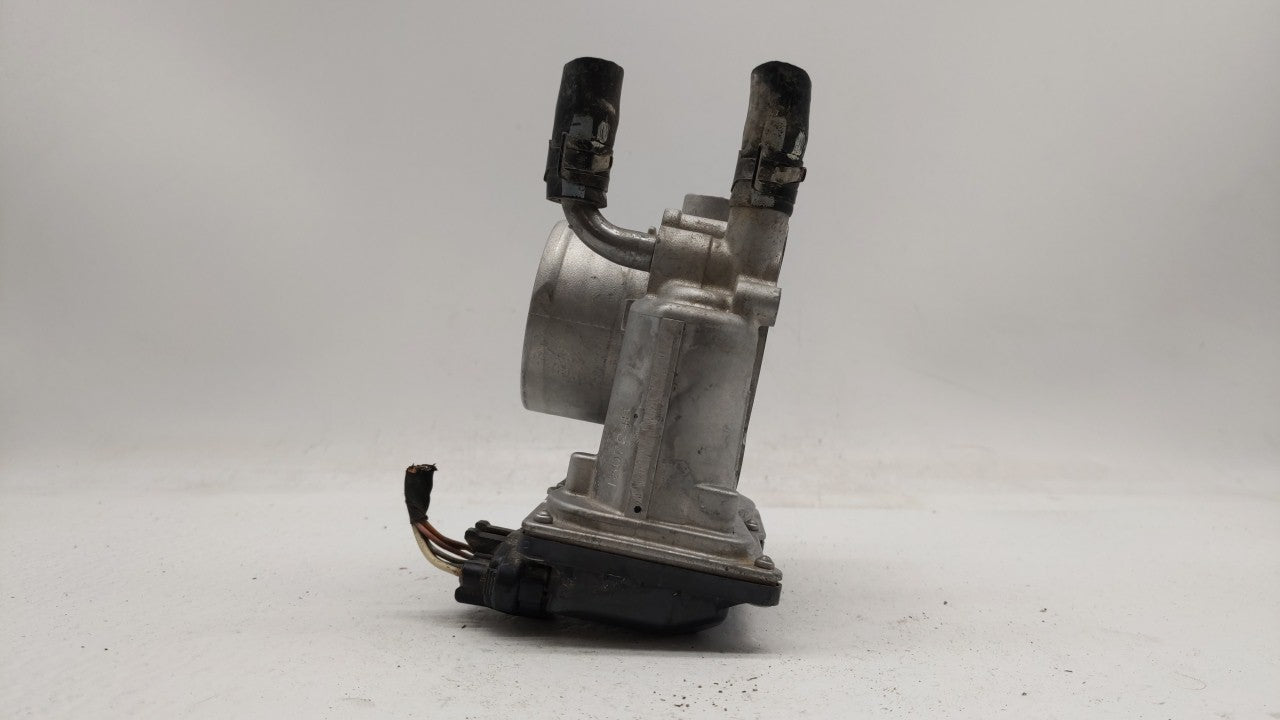 2012-2019 Kia Rio Throttle Body P/N:5302-1S02 35100-2B300 Fits Fits 2012 2013 2014 2015 2016 2017 2018 2019 OEM Used Auto Pa