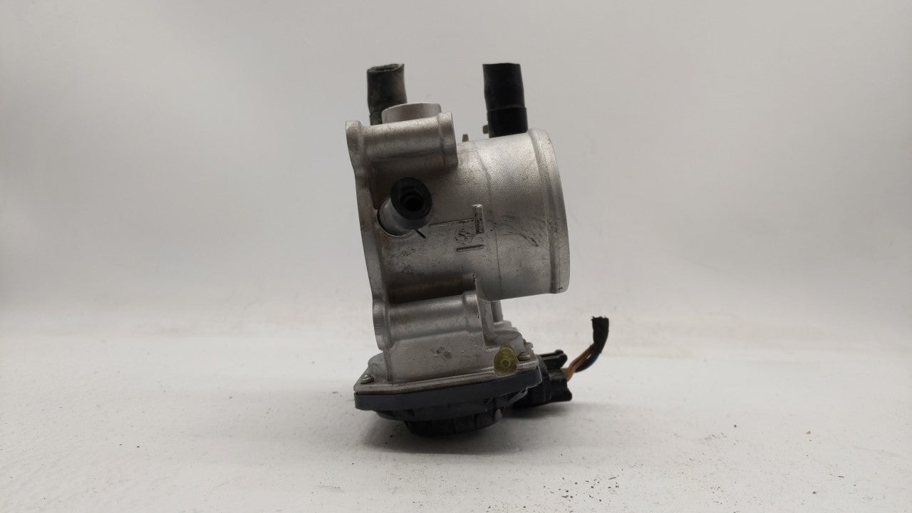 2012-2019 Kia Rio Throttle Body P/N:5302-1S02 35100-2B300 Fits Fits 2012 2013 2014 2015 2016 2017 2018 2019 OEM Used Auto Pa