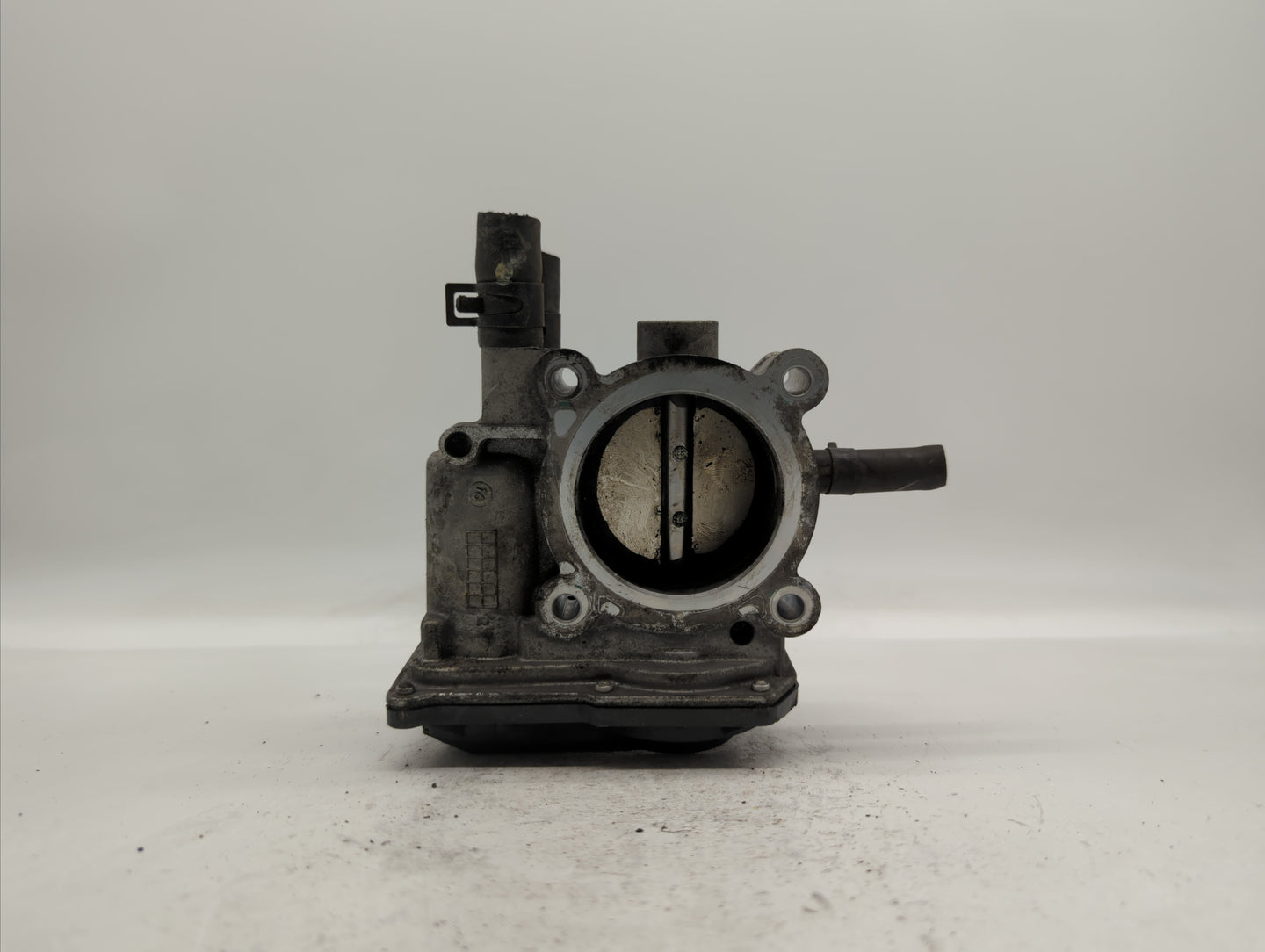 2012-2019 Kia Rio Throttle Body P/N:35100-2B310 5302-1S02, 35100-2B300 Fits Fits 2012 2013 2014 2015 2016 2017 2018 2019 OEM