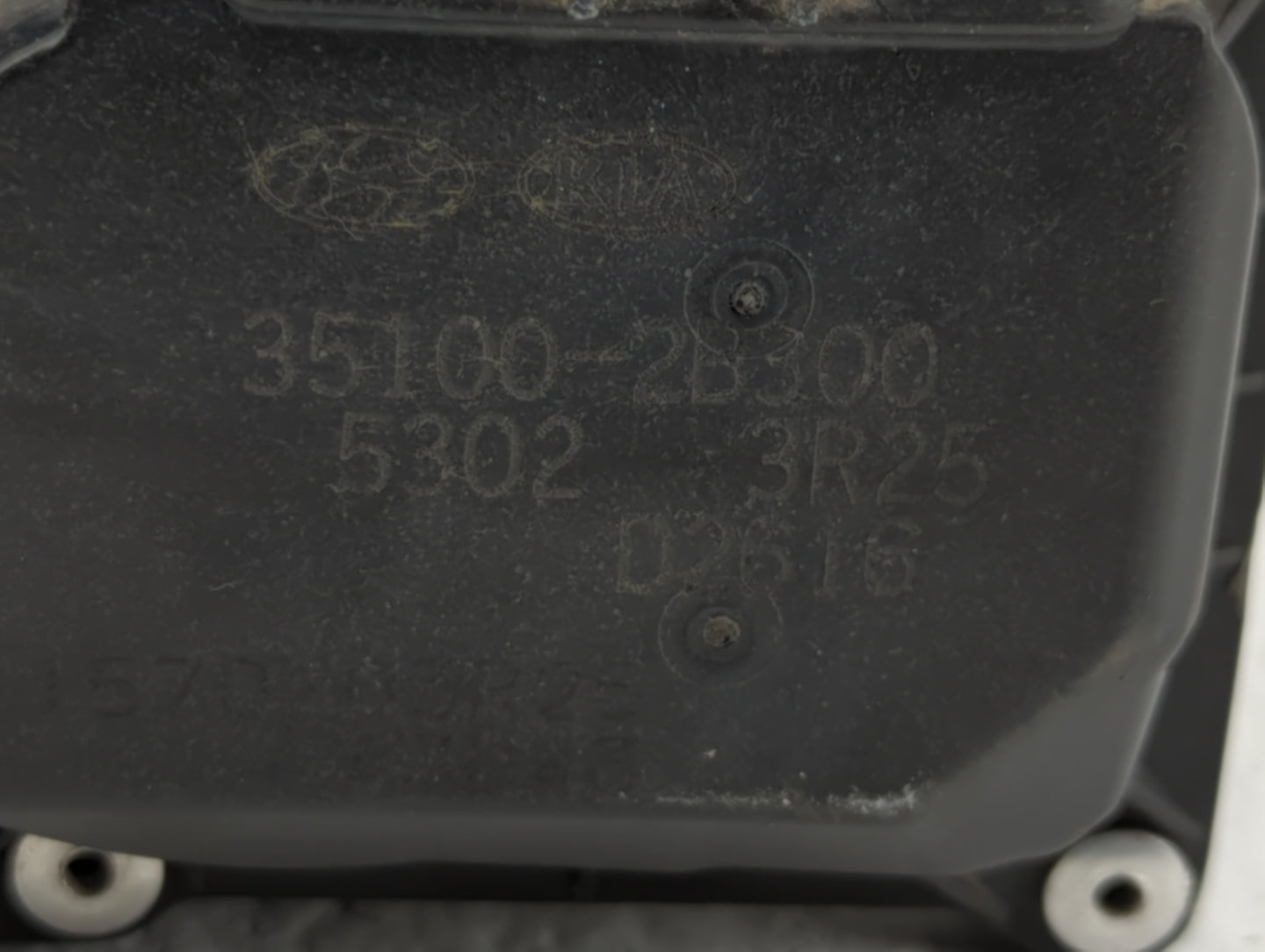 2012-2019 Kia Rio Throttle Body P/N:35100-2B300 Fits Fits 2012 2013 2014 2015 2016 2017 2018 2019 OEM Used Auto Parts - Oemu