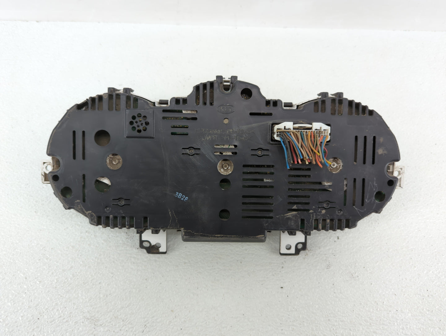 2012-2015 Kia Rio Instrument Cluster Speedometer Gauges P/N:94022-1W018 94022-1W118, 94002-1W008 Fits Fits 2012 2013 2014 20