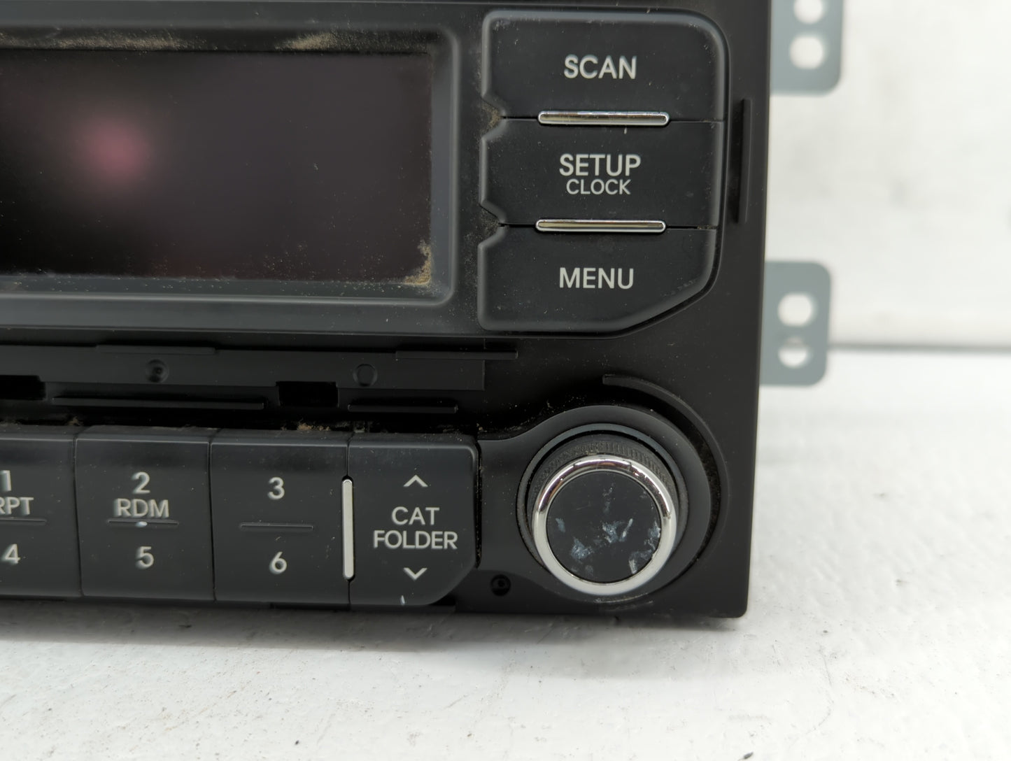 2012-2015 Kia Rio Am Fm Cd Player Radio Receiver - Oemusedautoparts1.com