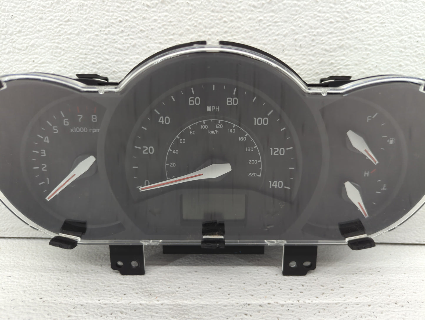 2012-2015 Kia Rio Instrument Cluster Speedometer Gauges P/N:94022-1W018 94022-1W118, 94002-1W008 Fits Fits 2012 2013 2014 20