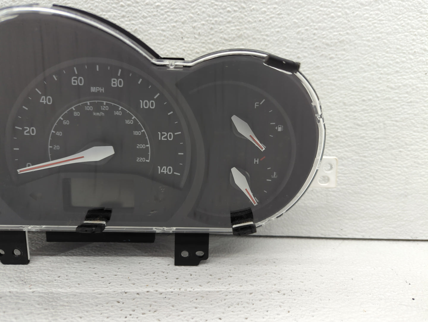 2012-2015 Kia Rio Instrument Cluster Speedometer Gauges P/N:94022-1W018 94022-1W118, 94002-1W008 Fits Fits 2012 2013 2014 20