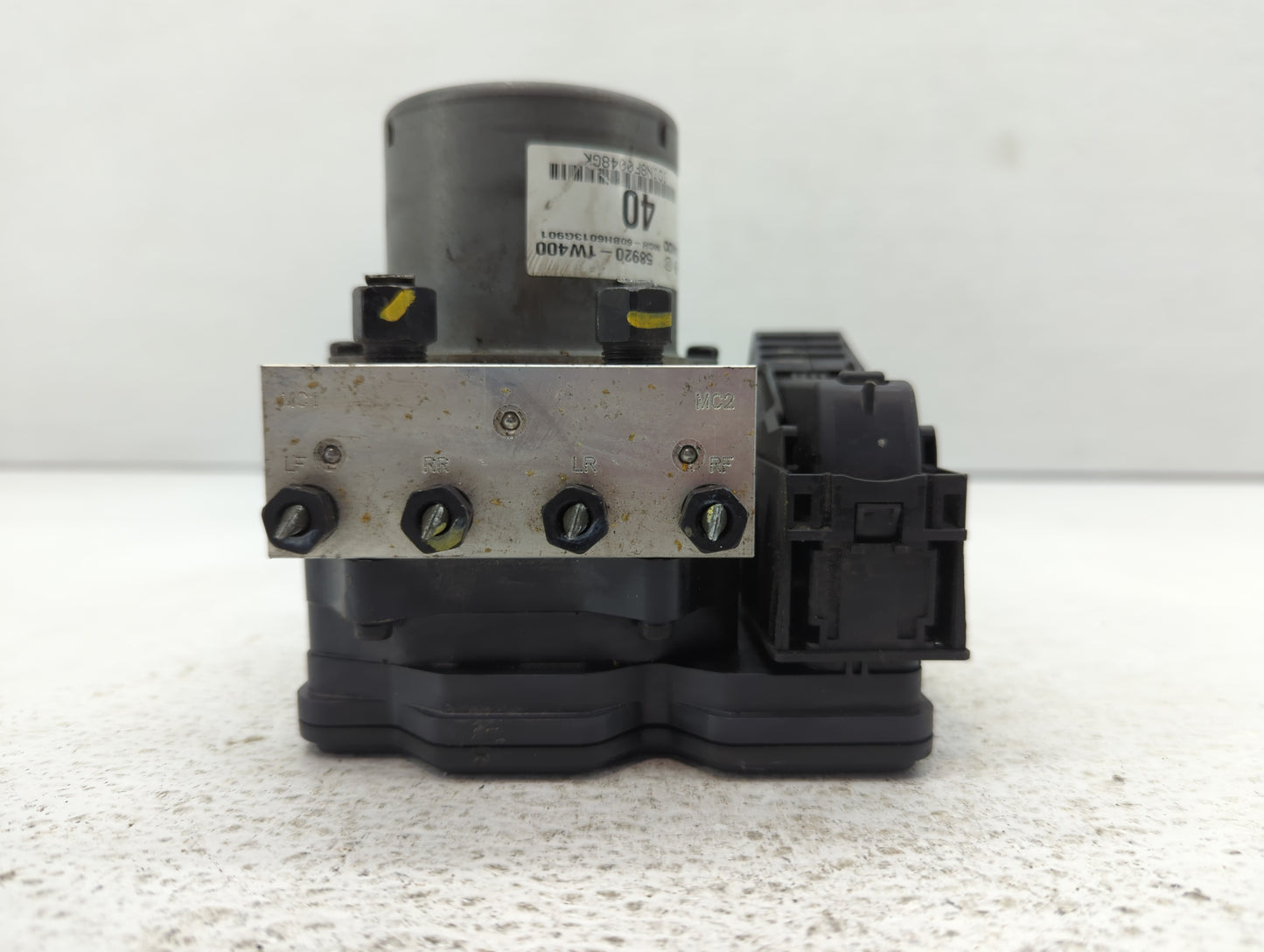 2013 Kia Rio Throttle Body P/N:58920-1W400 Fits OEM Used Auto Parts - Oemusedautoparts1.com