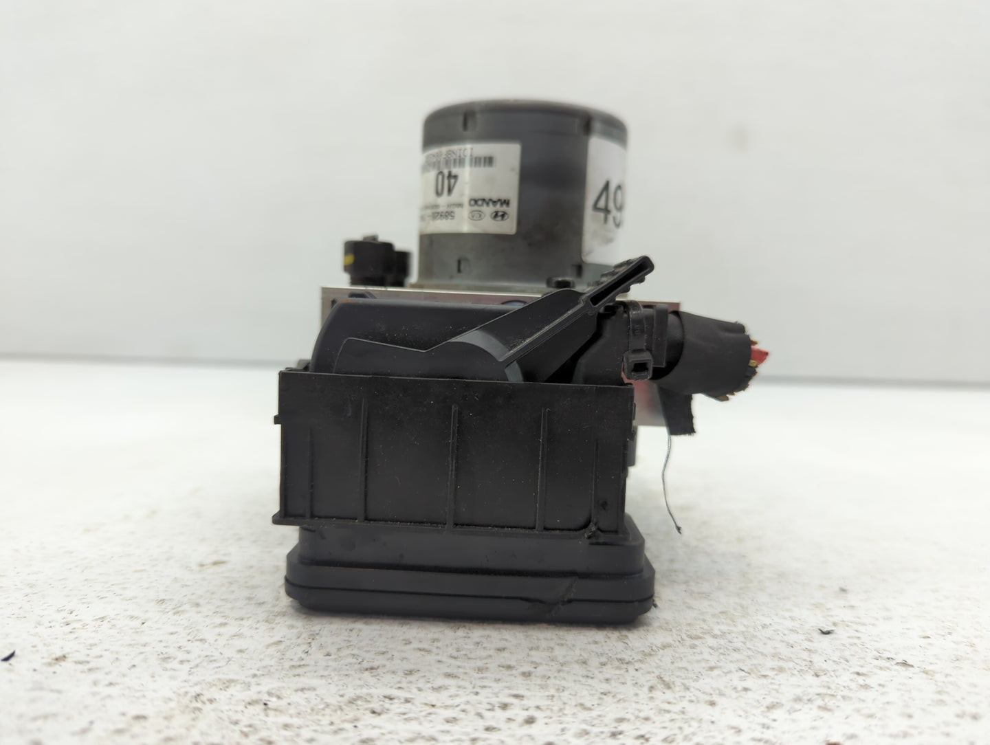 2013 Kia Rio Throttle Body P/N:58920-1W400 Fits OEM Used Auto Parts - Oemusedautoparts1.com
