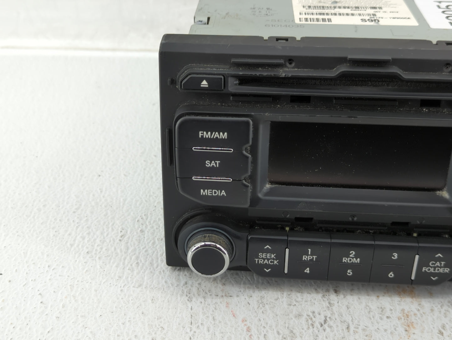 2012-2015 Kia Rio Am Fm Cd Player Radio Receiver - Oemusedautoparts1.com