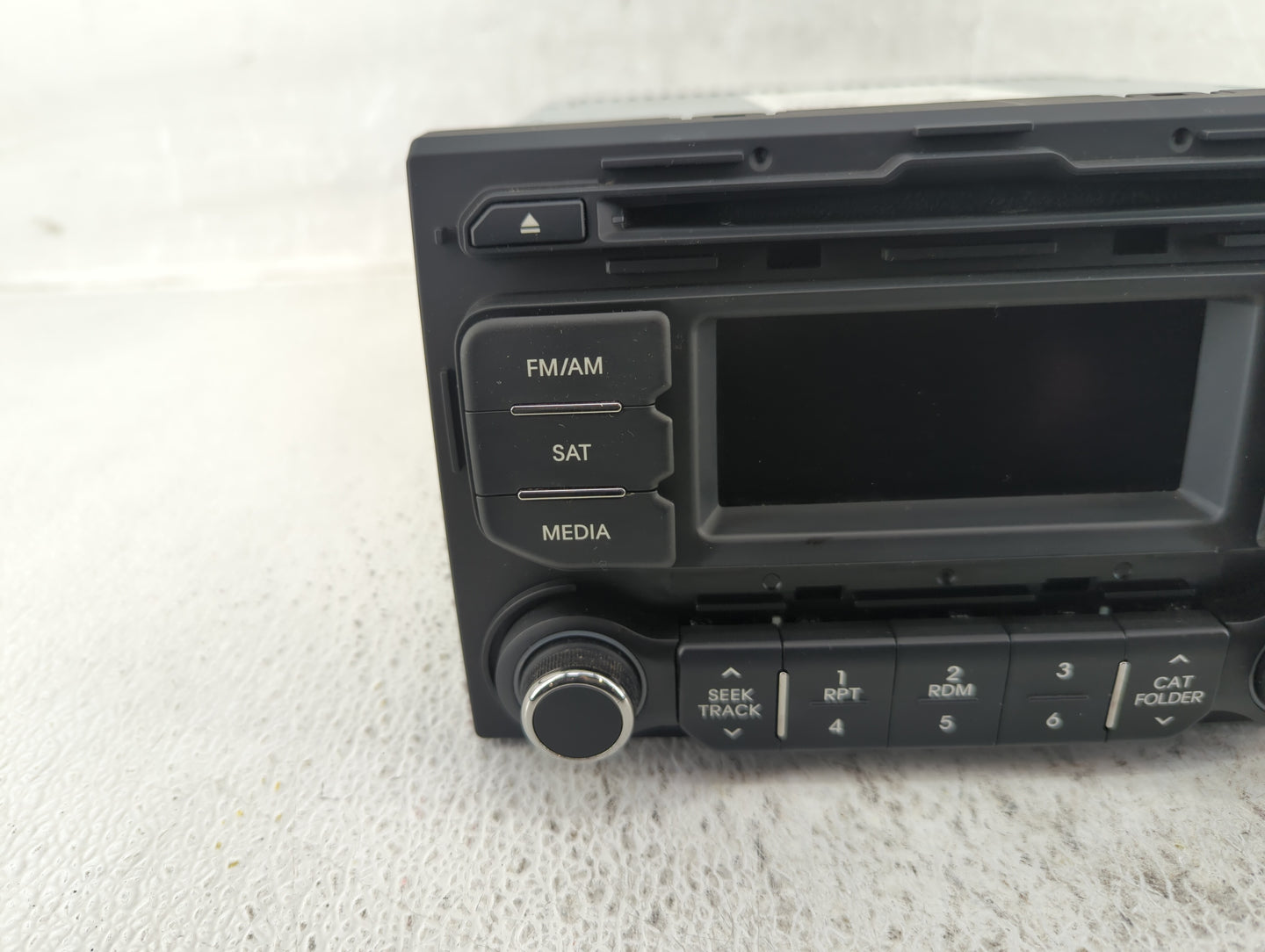 2012-2015 Kia Rio Am Fm Cd Player Radio Receiver - Oemusedautoparts1.com