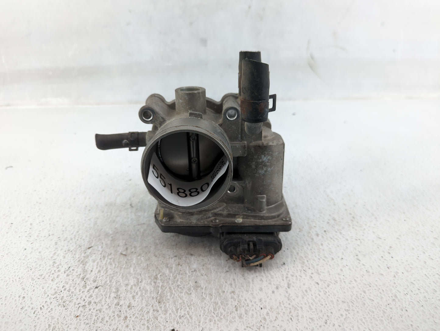 2012-2019 Kia Rio Throttle Body P/N:35100-2B300 Fits Fits 2012 2013 2014 2015 2016 2017 2018 2019 OEM Used Auto Parts - Oemu