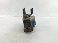 2012-2019 Kia Rio Throttle Body P/N:35100-2B300 Fits Fits 2012 2013 2014 2015 2016 2017 2018 2019 OEM Used Auto Parts - Oemu