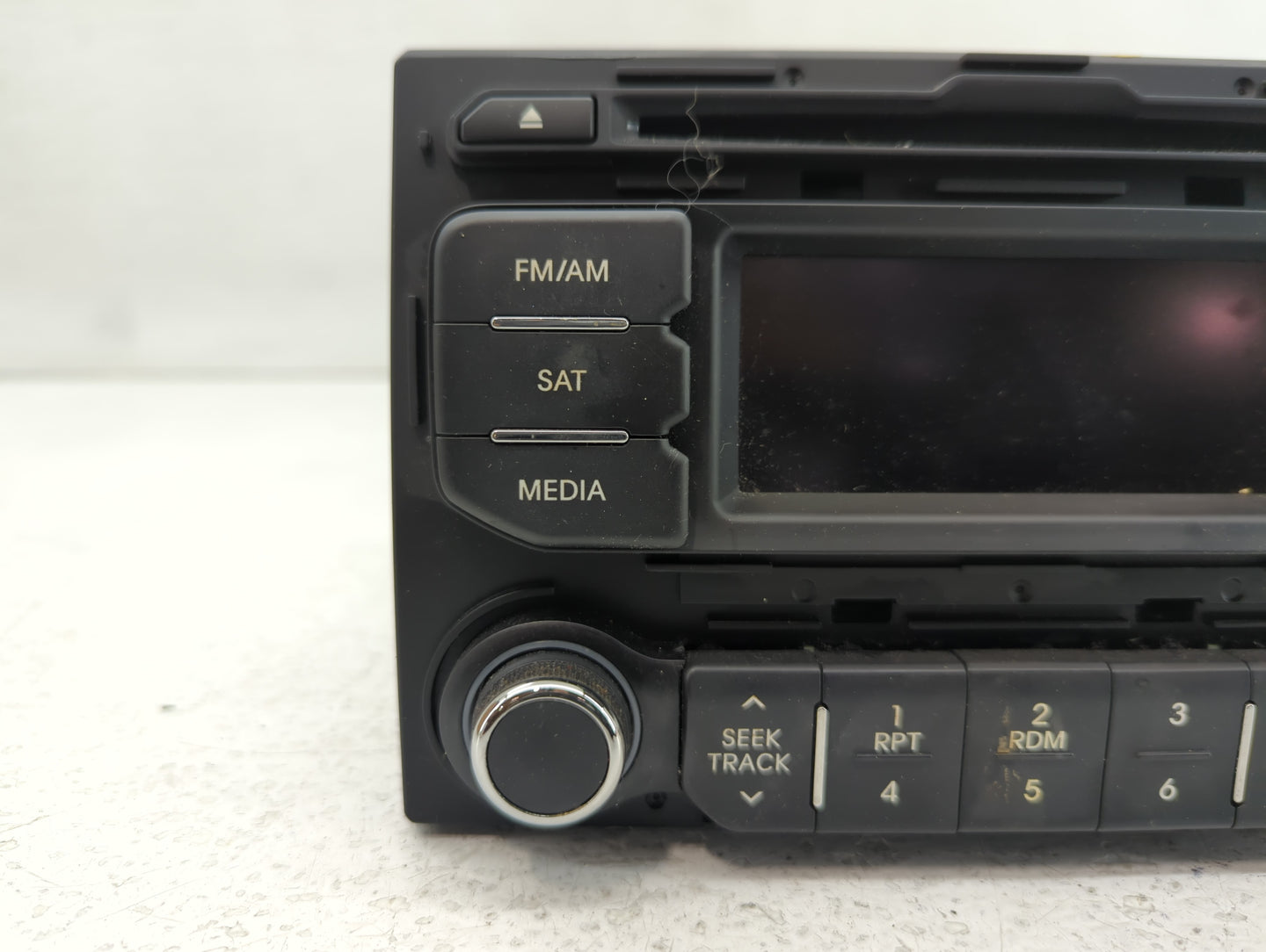 2012-2015 Kia Rio Radio AM FM Cd Player Receiver Replacement P/N:96170-1W900CA Fits Fits 2012 2013 2014 2015 OEM Used Auto P
