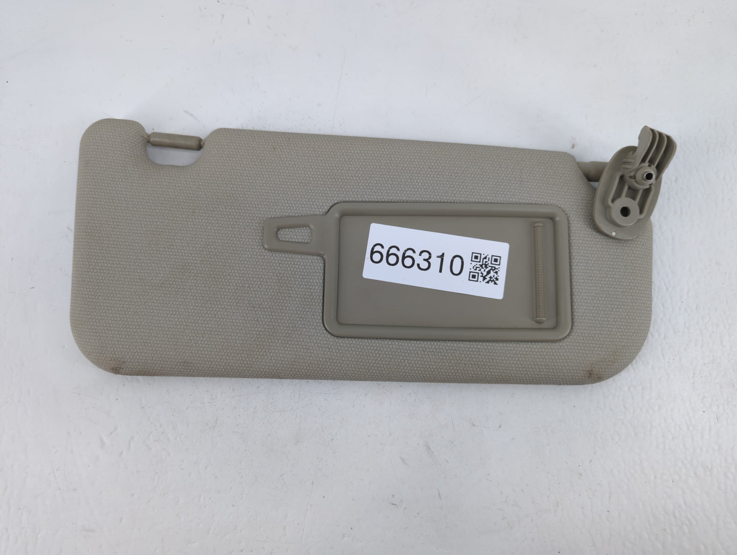 2012-2017 Kia Rio Sun Visor Shade Replacement Passenger Right Mirror Fits Fits 2012 2013 2014 2015 2016 2017 OEM Used Auto P
