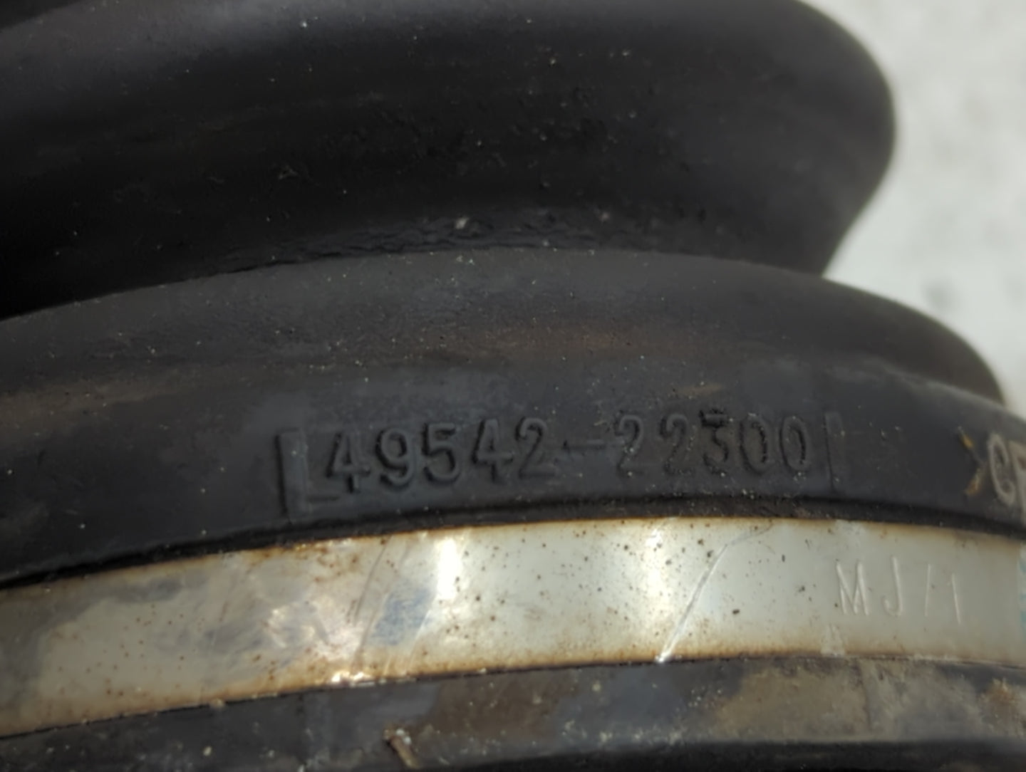 2012-2017 Kia Rio Axle Shaft Front Driver Cv C/v - Oemusedautoparts1.com