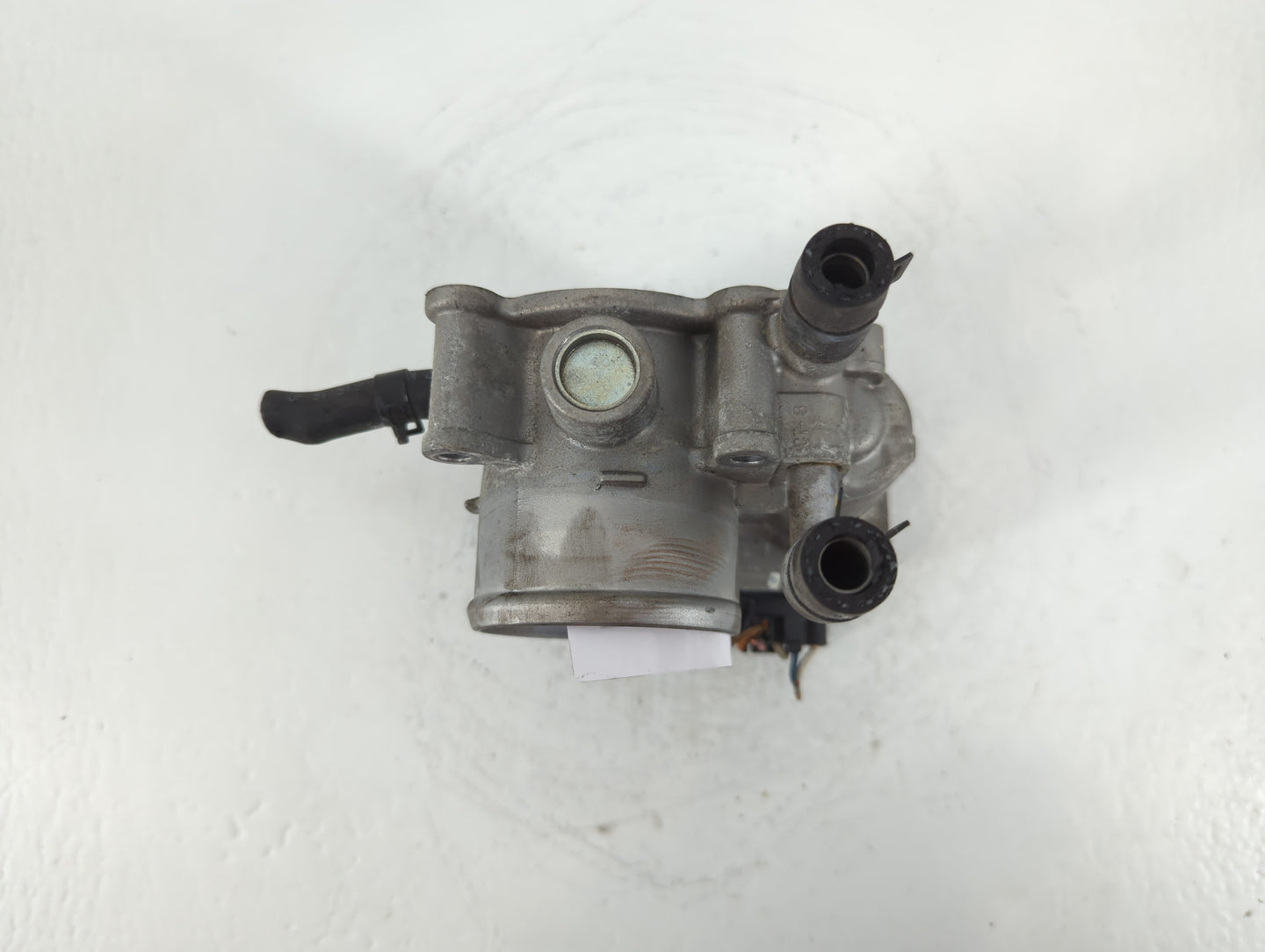 2012-2019 Kia Rio Throttle Body P/N:35100-2B300 Fits Fits 2012 2013 2014 2015 2016 2017 2018 2019 OEM Used Auto Parts - Oemu