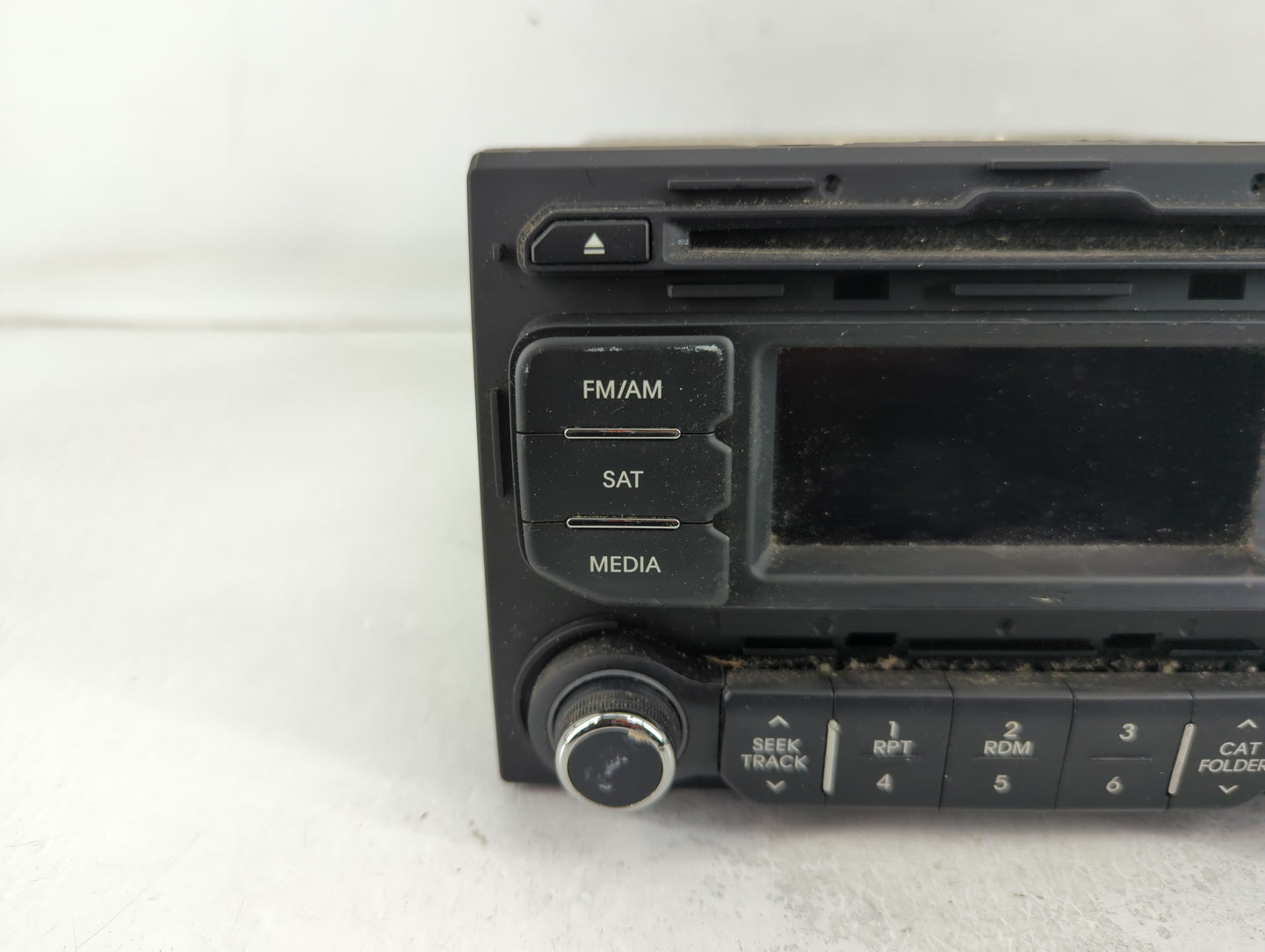 2012-2015 Kia Rio Radio AM FM Cd Player Receiver Replacement P/N:96170-1W900CA Fits Fits 2012 2013 2014 2015 OEM Used Auto P