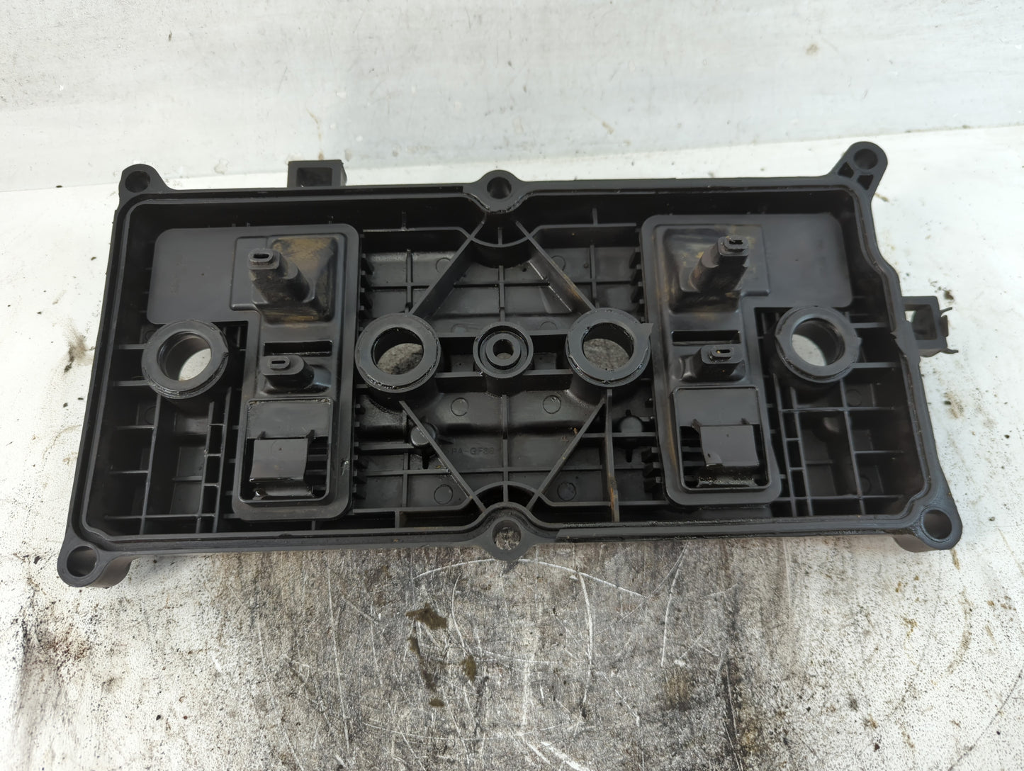 2013 Kia Rio Driver Left Cylinder Head Valve Cover Fits OEM Used Auto Parts - Oemusedautoparts1.com