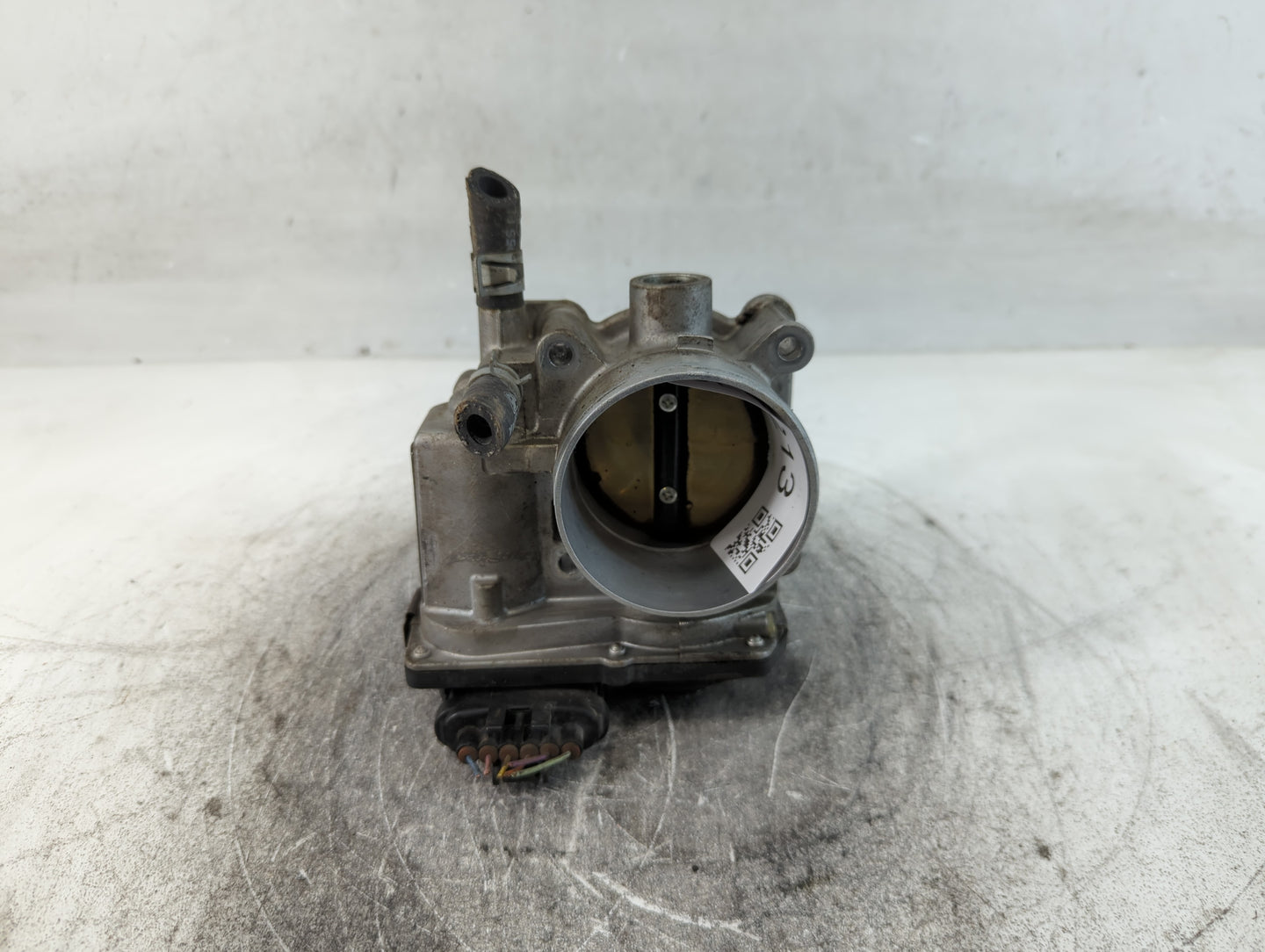 2012-2019 Kia Rio Throttle Body P/N:ET-A60-02 B Fits Fits 2012 2013 2014 2015 2016 2017 2018 2019 OEM Used Auto Parts - Oemu