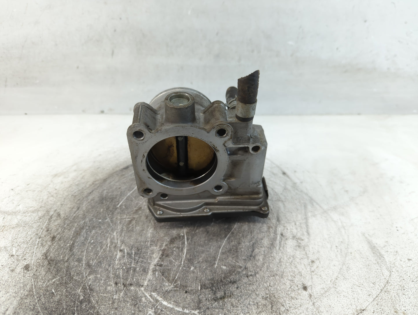 2012-2019 Kia Rio Throttle Body P/N:ET-A60-02 B Fits Fits 2012 2013 2014 2015 2016 2017 2018 2019 OEM Used Auto Parts - Oemu