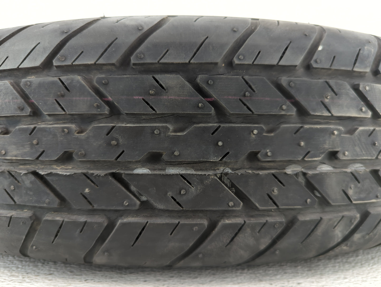 2011-2020 Kia Sorento Spare Donut Tire Wheel Rim Oem - Oemusedautoparts1.com