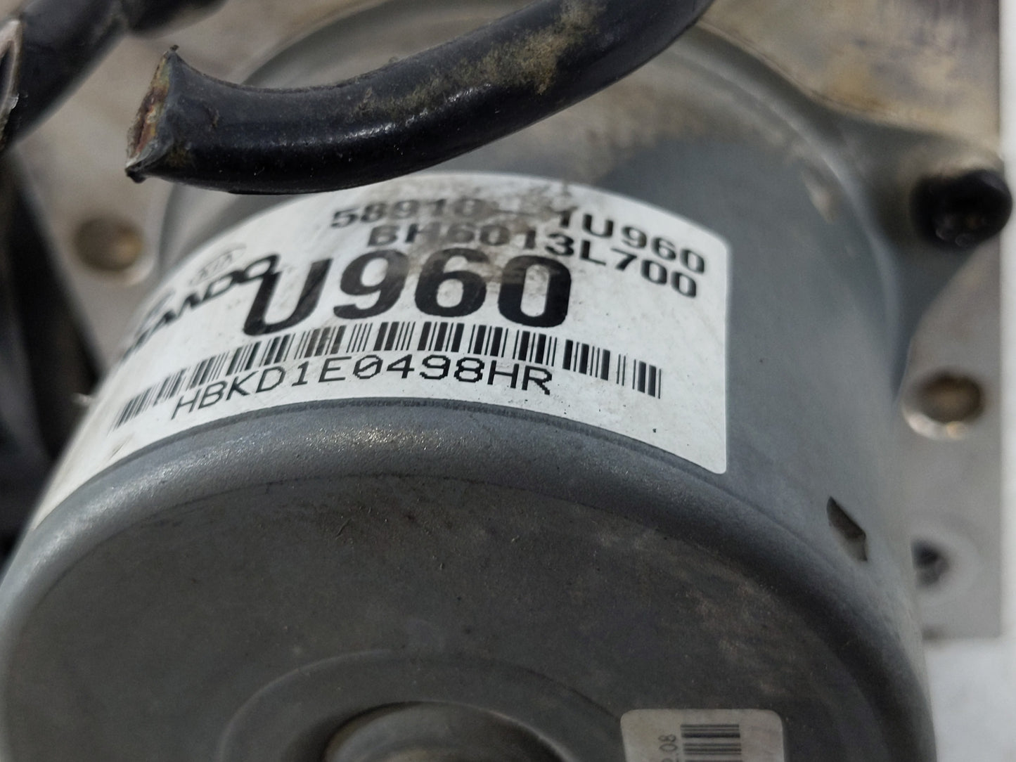 2013 Kia Sorento ABS Pump Control Module Replacement P/N:58910-1U960 BE6003L701 Fits OEM Used Auto Parts - Oemusedautoparts1