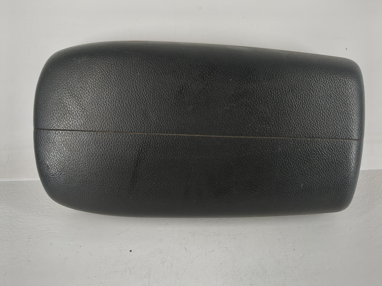 2011-2013 Kia Sorento Center Console Armrest Cover Lid Fits Fits 2011 2012 2013 OEM Used Auto Parts - Oemusedautoparts1.com