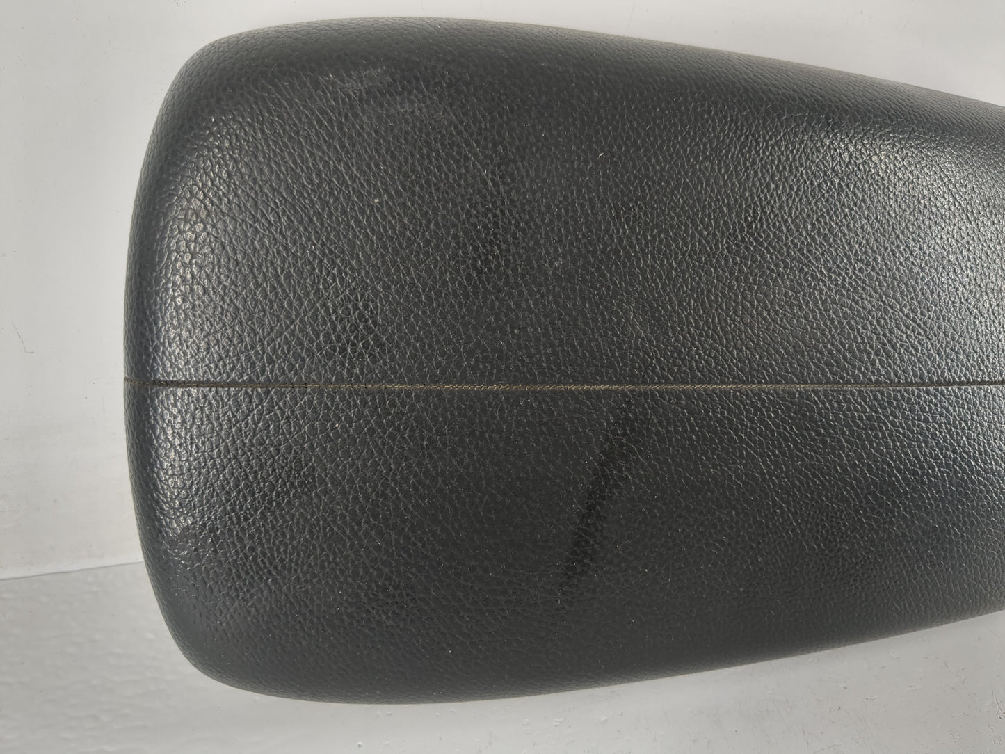 2011-2013 Kia Sorento Center Console Armrest Cover Lid Fits Fits 2011 2012 2013 OEM Used Auto Parts - Oemusedautoparts1.com