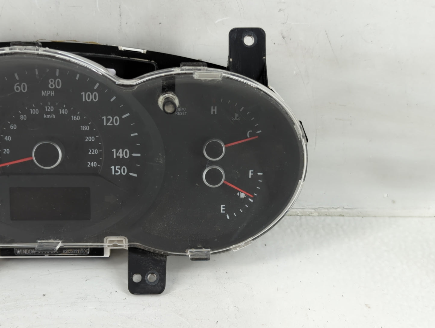 2011 Kia Sorento Instrument Cluster Speedometer Gauges P/N:94001-1U060 Fits OEM Used Auto Parts - Oemusedautoparts1.com