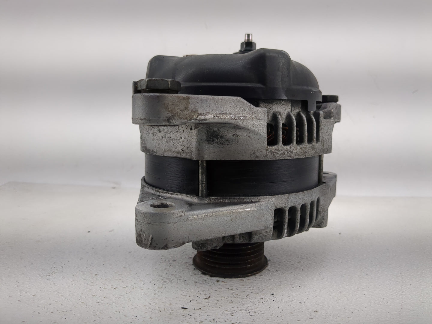 2011-2018 Kia Sorento Alternator Replacement Generator Charging Assembly Engine OEM Fits OEM Used Auto Parts - Oemusedautopa