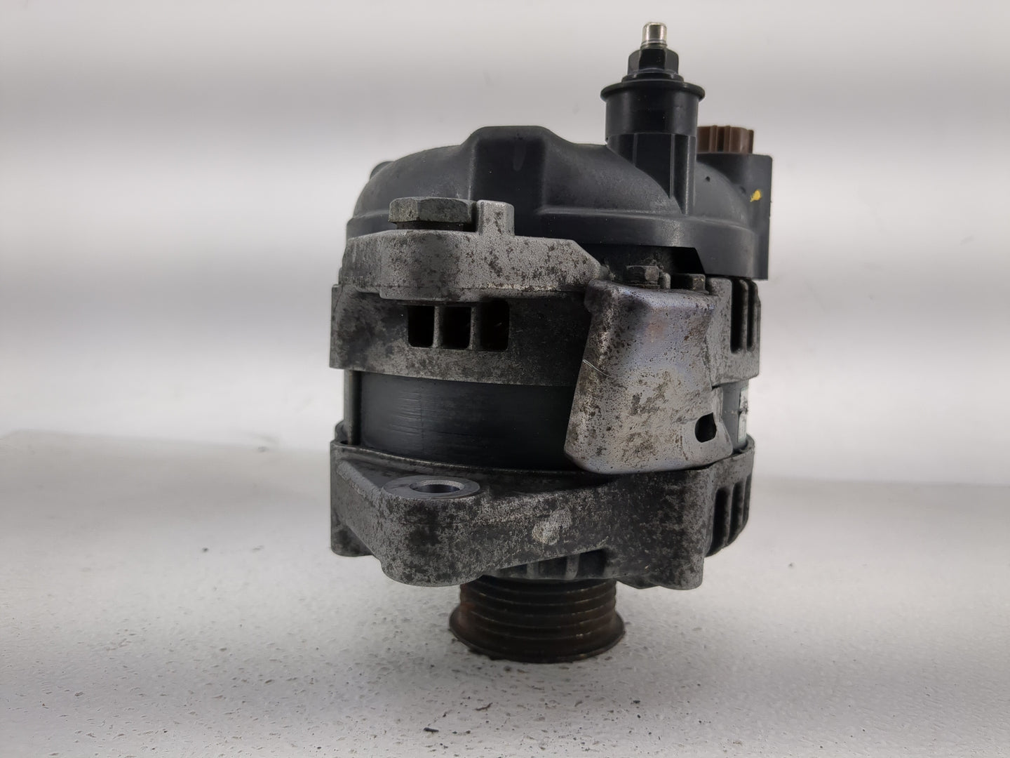 2011-2018 Kia Sorento Alternator Replacement Generator Charging Assembly Engine OEM Fits OEM Used Auto Parts - Oemusedautopa