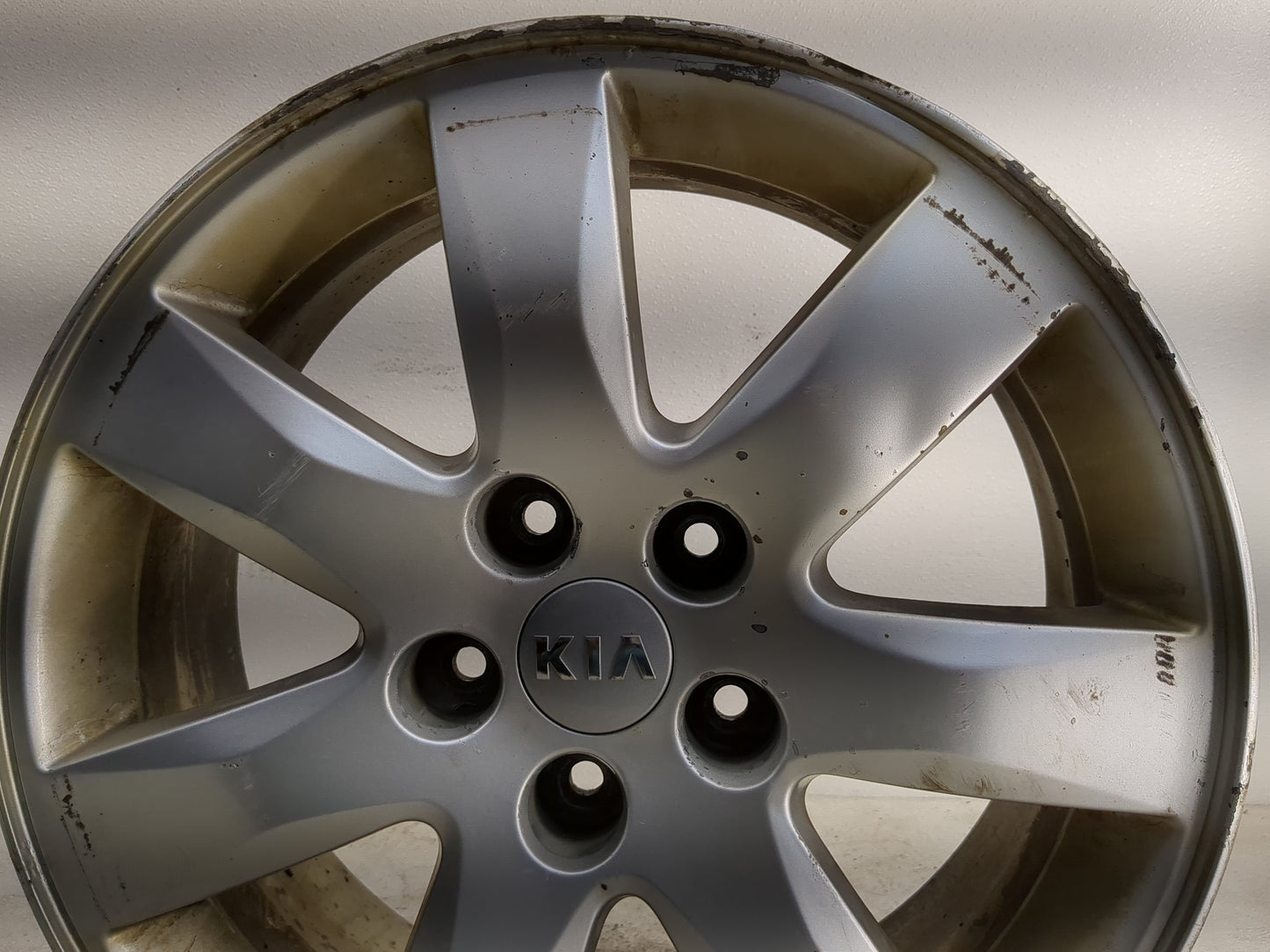 2011-2013 Kia Sorento Oem Wheel Rim 1264484 - Oemusedautoparts1.com