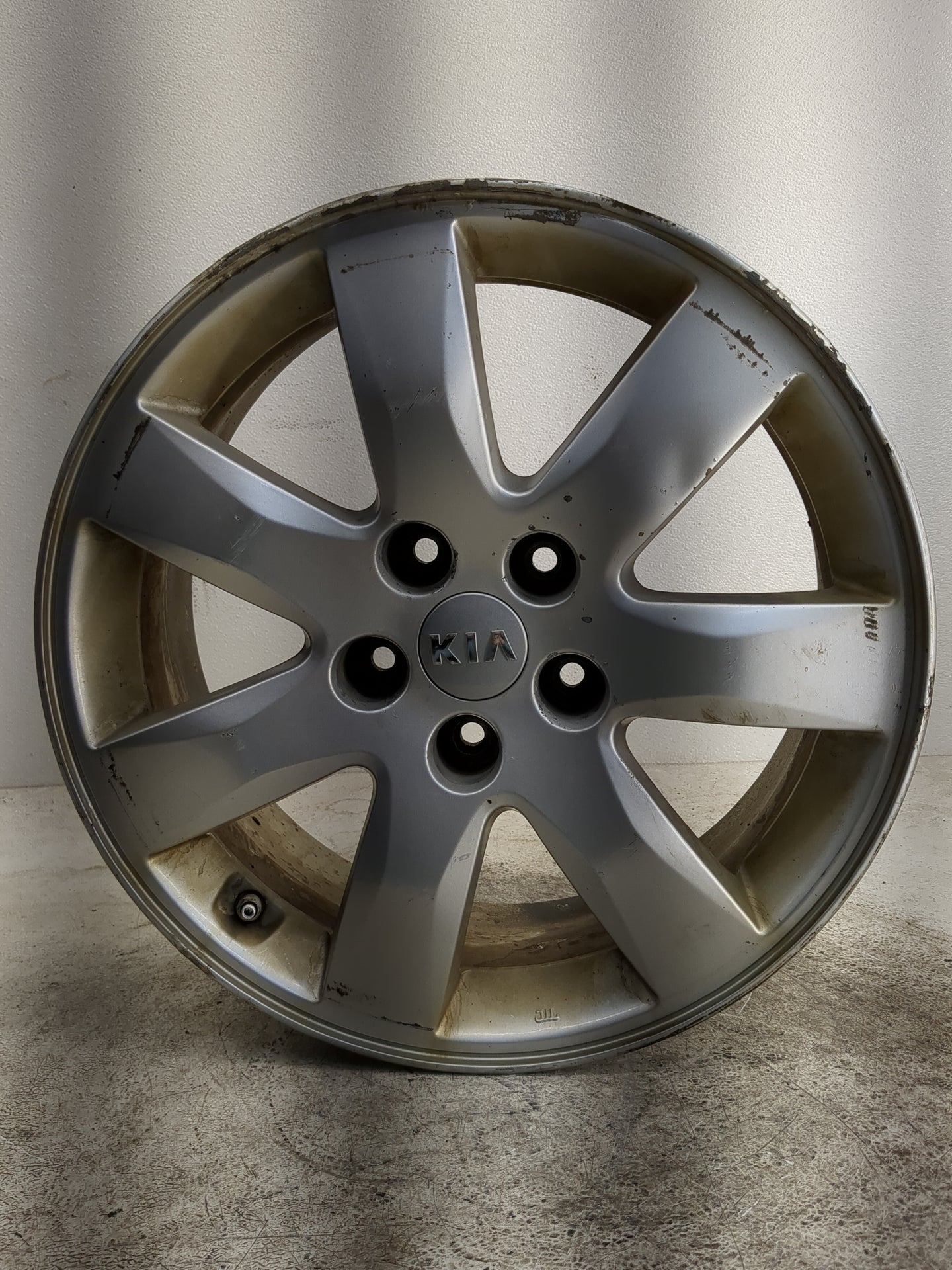 2011-2013 Kia Sorento Oem Wheel Rim 1264484 - Oemusedautoparts1.com