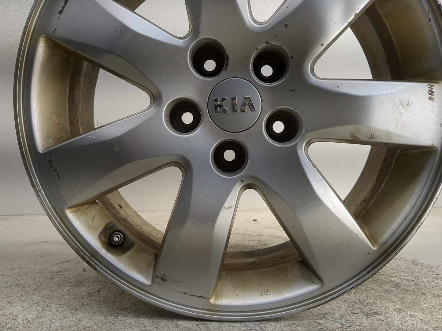 2011-2013 Kia Sorento Oem Wheel Rim 1264484 - Oemusedautoparts1.com
