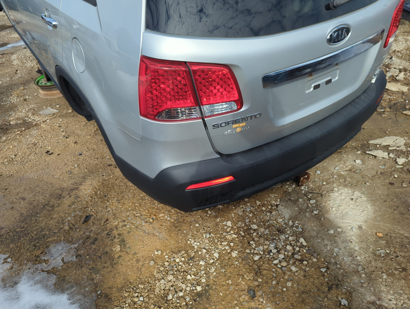 2011-2013 Kia Sorento Rear Bumper Assembly Oem - Oemusedautoparts1.com