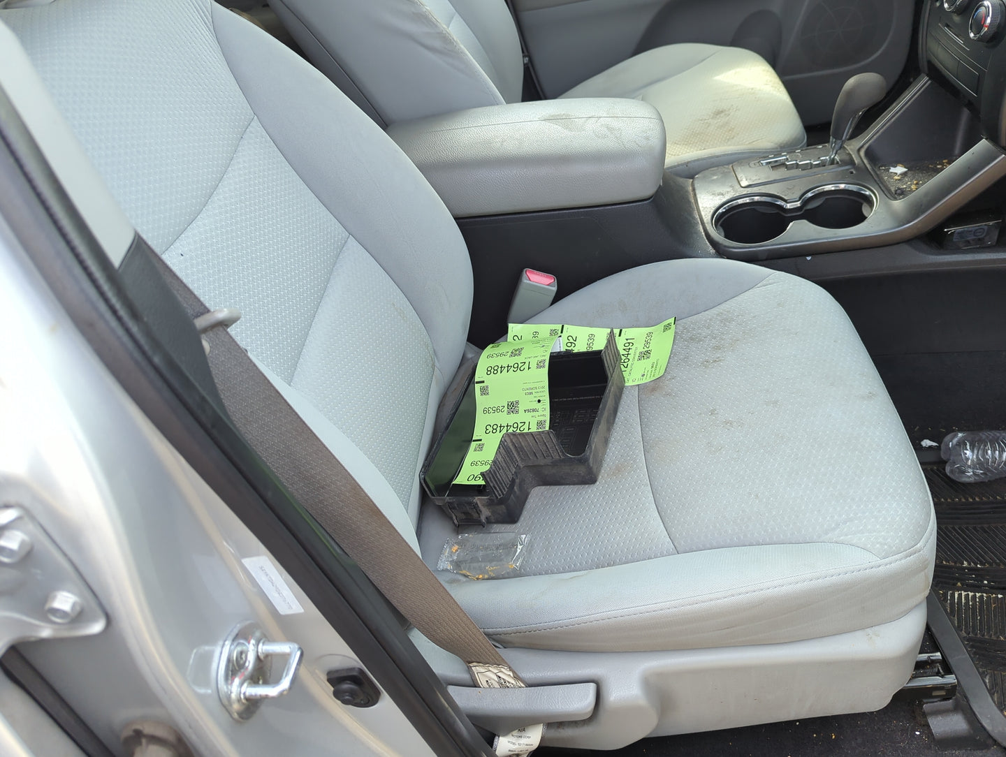 2012-2013 Kia Sorento Passenger Front Seat Oem - Oemusedautoparts1.com