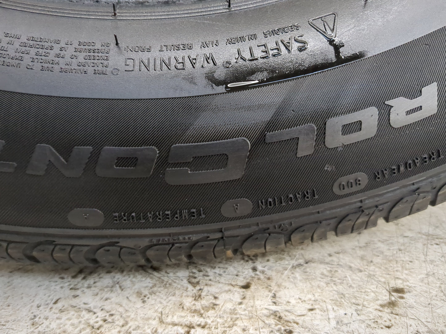 Used Tire 235/65R17 CONTINENTAL CONTROL CONTACT TOUR A/S PLUS 104H - 9/32 - Oemusedautoparts1.com