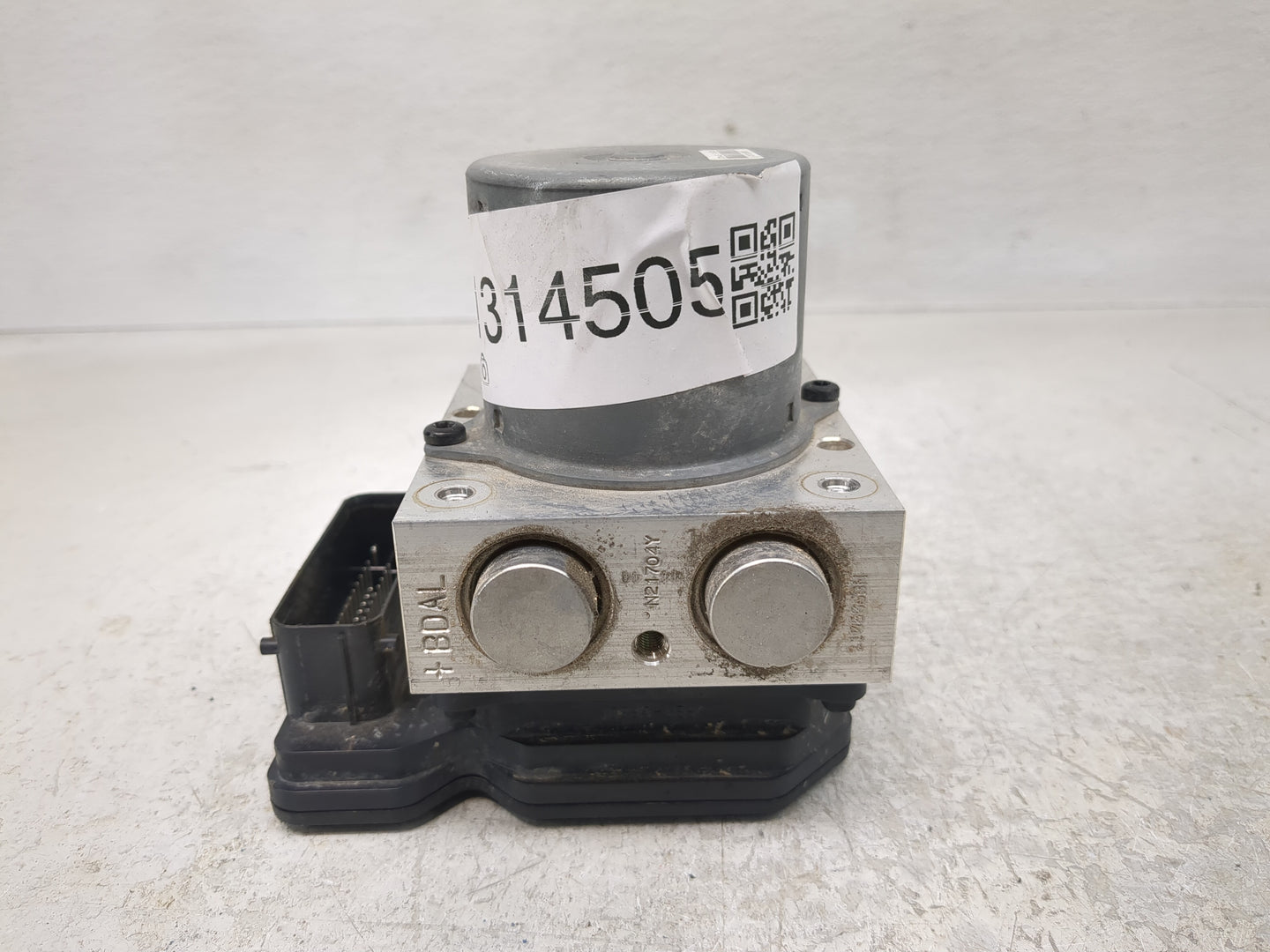 2011-2013 Kia Sorento ABS Pump Control Module Replacement P/N:58910-1U960 Fits Fits 2011 2012 2013 OEM Used Auto Parts - Oem