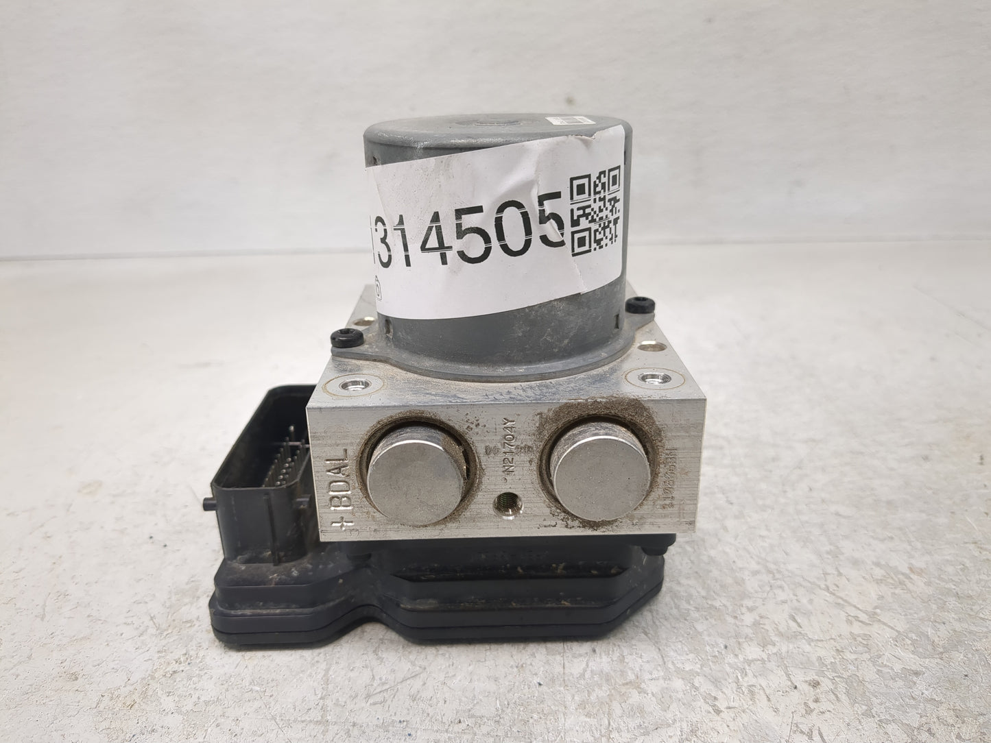 2011-2013 Kia Sorento ABS Pump Control Module Replacement P/N:58910-1U960 Fits Fits 2011 2012 2013 OEM Used Auto Parts - Oem