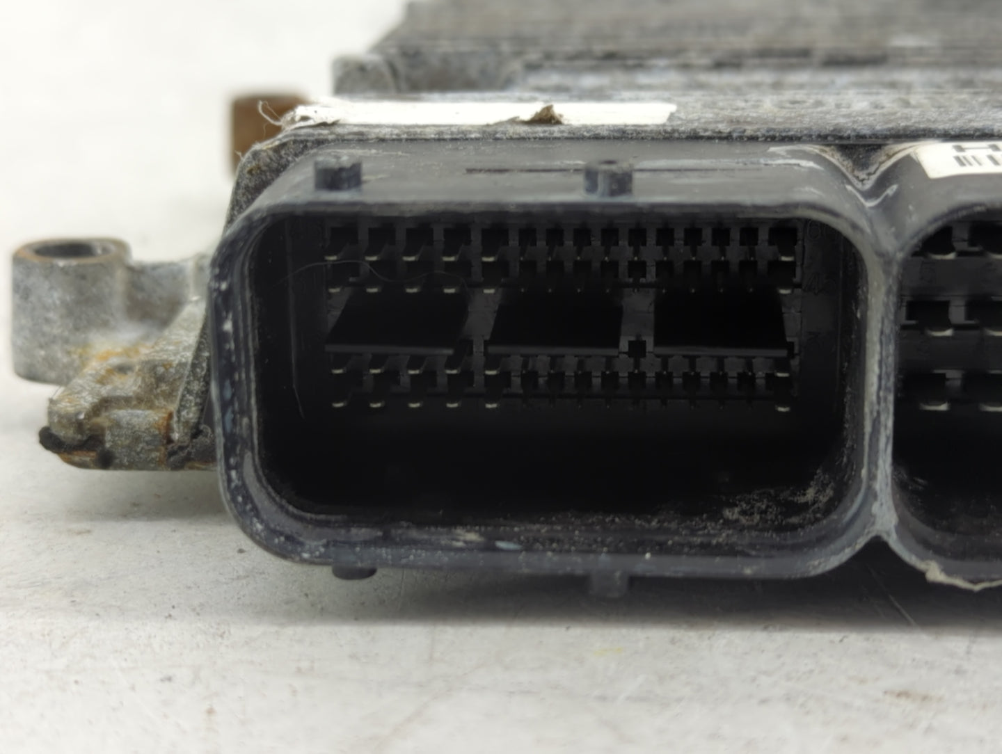 2011-2013 Kia Sorento PCM Engine Control Computer ECU ECM PCU OEM P/N:39103-2G120 39133-2G120 Fits Fits 2011 2012 2013 OEM U