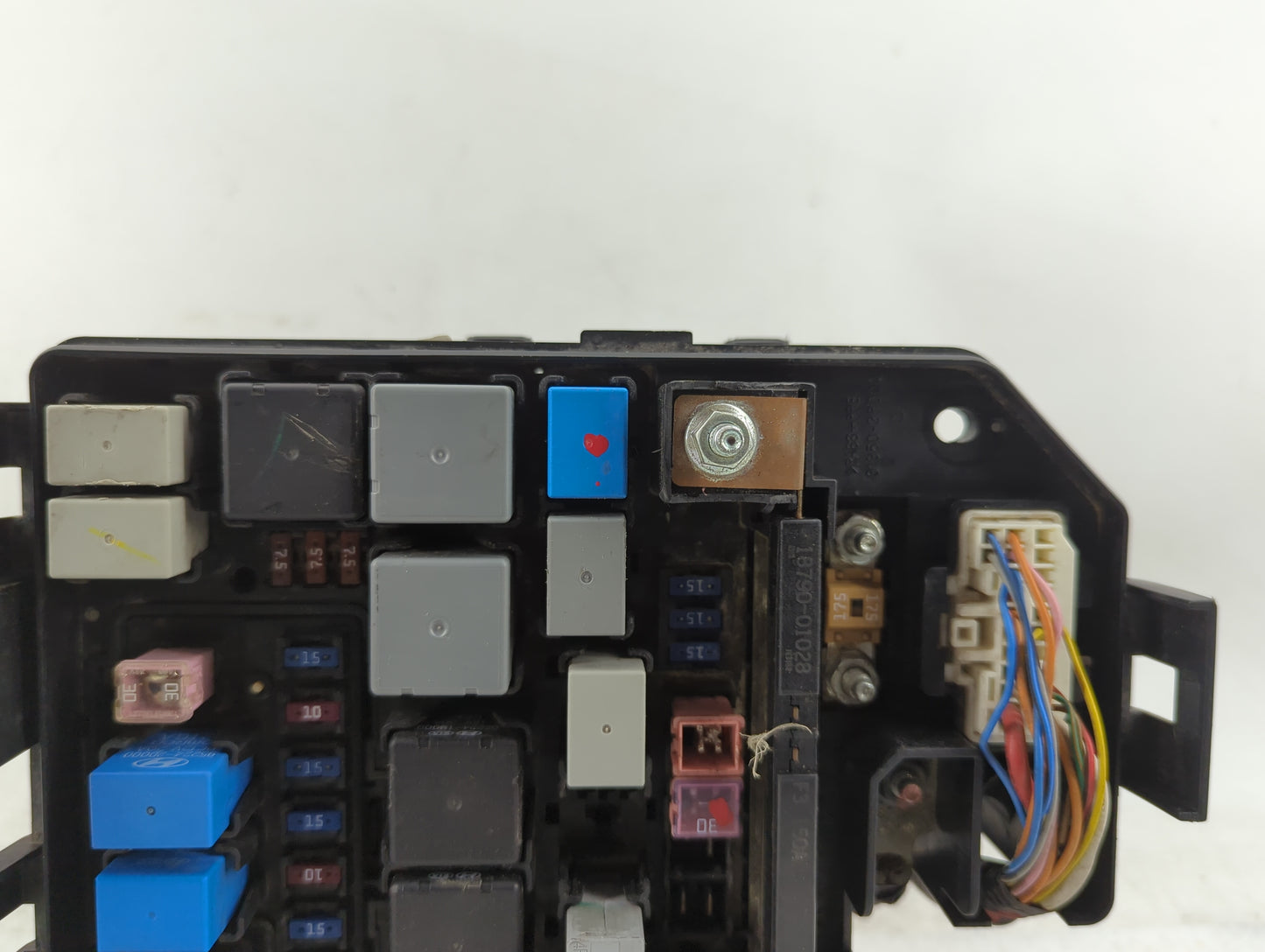 2011-2013 Kia Sorento Fusebox Fuse Box Panel Relay Module P/N:91950-2P000 Fits Fits 2011 2012 2013 OEM Used Auto Parts - Oem