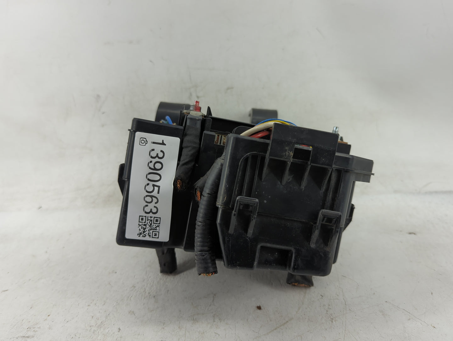 2011-2013 Kia Sorento Fusebox Fuse Box Panel Relay Module P/N:91950-2P000 Fits Fits 2011 2012 2013 OEM Used Auto Parts - Oem
