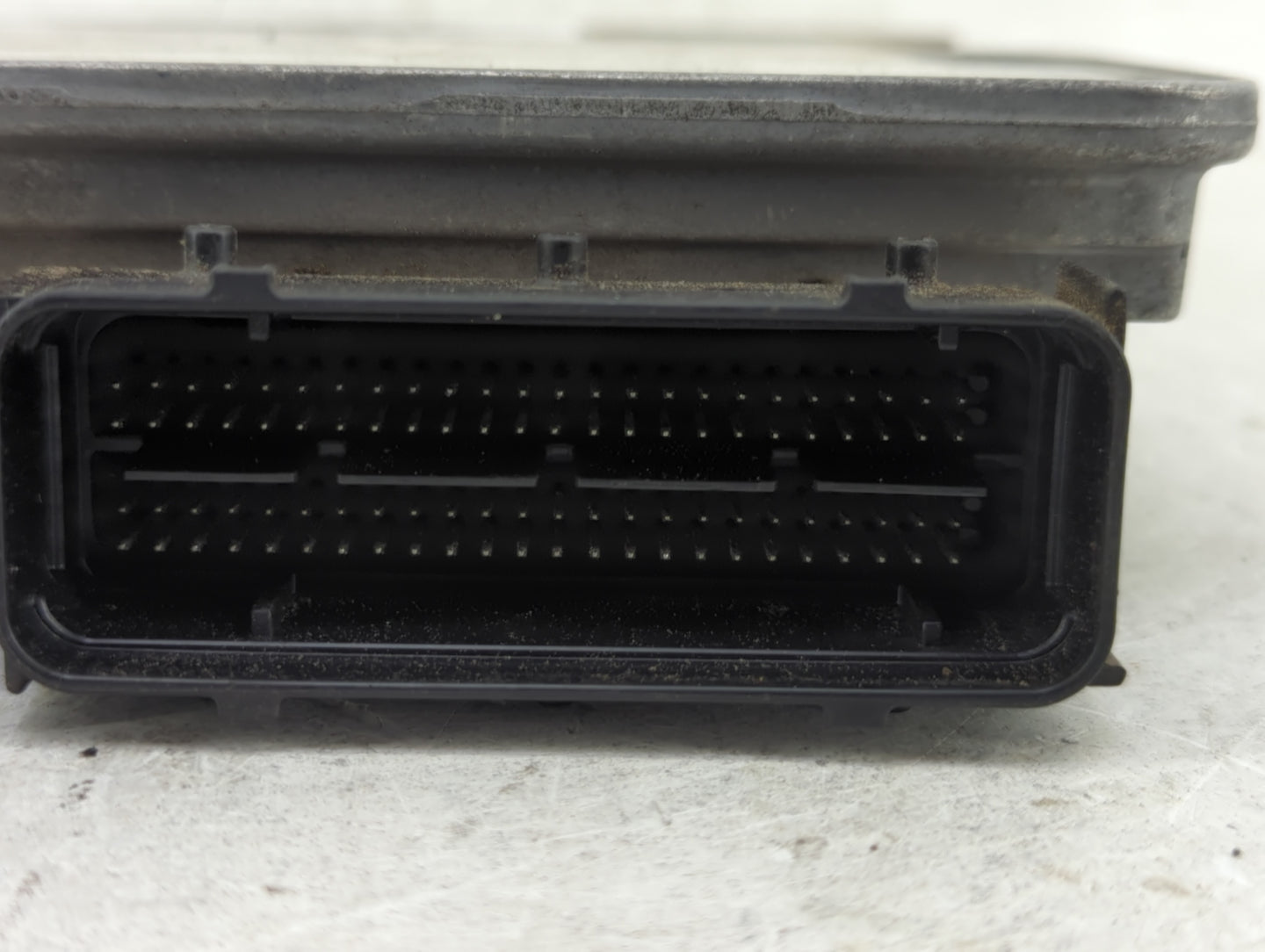 2011-2013 Kia Sorento PCM Engine Control Computer ECU ECM PCU OEM P/N:28334877 39108-3C061 Fits Fits 2011 2012 2013 OEM Used