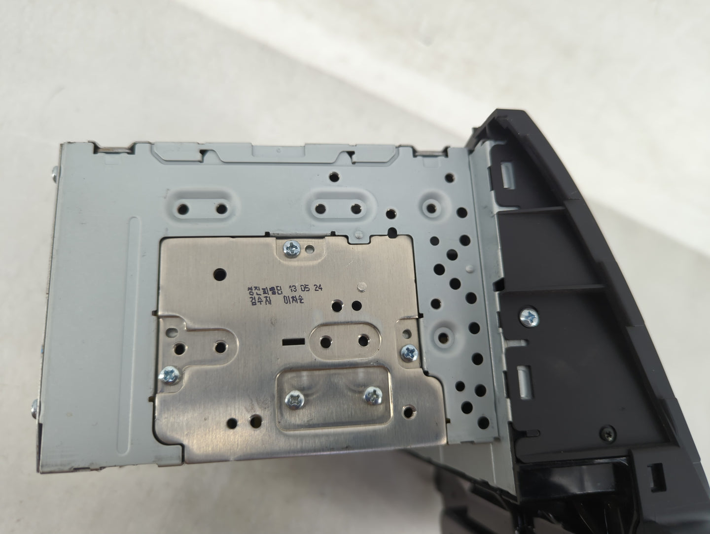 2011-2013 Kia Sorento Radio AM FM Cd Player Receiver Replacement P/N:96560-1UAA0VA Fits Fits 2011 2012 2013 OEM Used Auto Pa